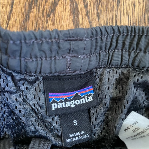 Patagonia Men’s Baggies Longs 7” Shorts Forge Gray - Picture 3 of 3